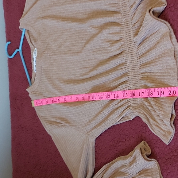 HYFVE light brown sweater with elastic at waist and cuffs - Picture 6 of 6